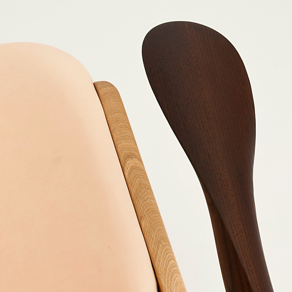 Inoda Sveje IS lounge chair walnut arms white oak frame above