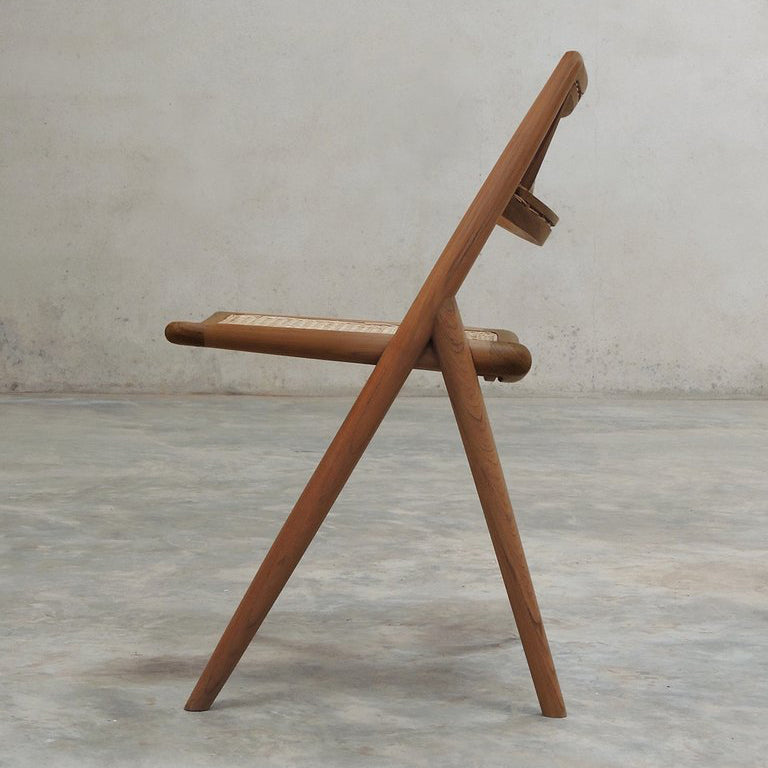 Muṅgāru Dining Chair (a set of 4)