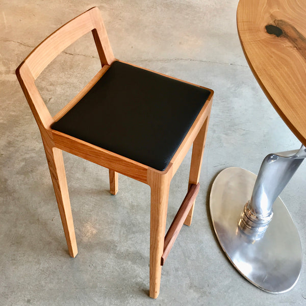 R+R Counter Stool